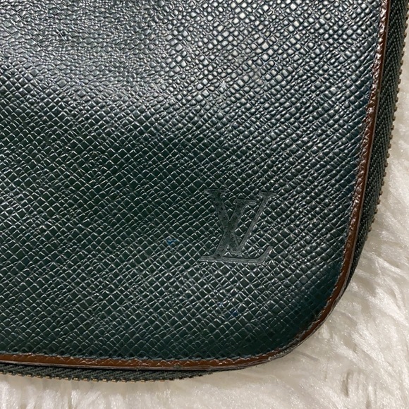 Louis Vuitton Green Wallet - Picture 5 of 7